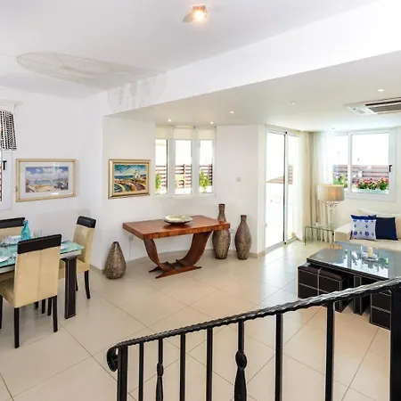 La #2 *